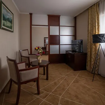 Aquastar Danube Hotel