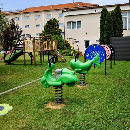 Aquastar Danube Hotel