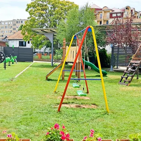 Aquastar Danube Hotel 4*