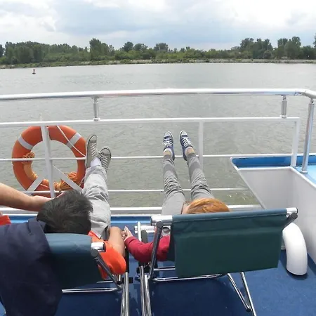 Hotel Aquastar Danube 4*