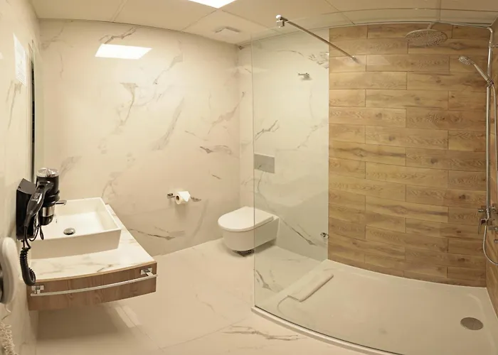 Hotel Aquastar Danube 4*