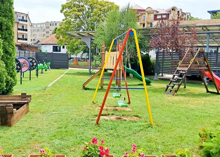 Aquastar Danube Hotel 4*