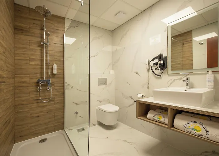 Hotel Aquastar Danube 4*